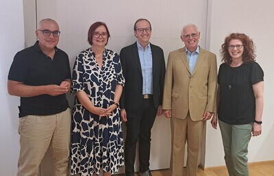 Bundesgeschäftsführer Bernd Wachter, stellvertretende Vorsitzende Martina Platter, Vorsitzender Andreas G. Weiß, der scheidende Vorsitzende Hubert Petrasch und Finanzreferentin Katja Eckert. (v.l.n.r.)